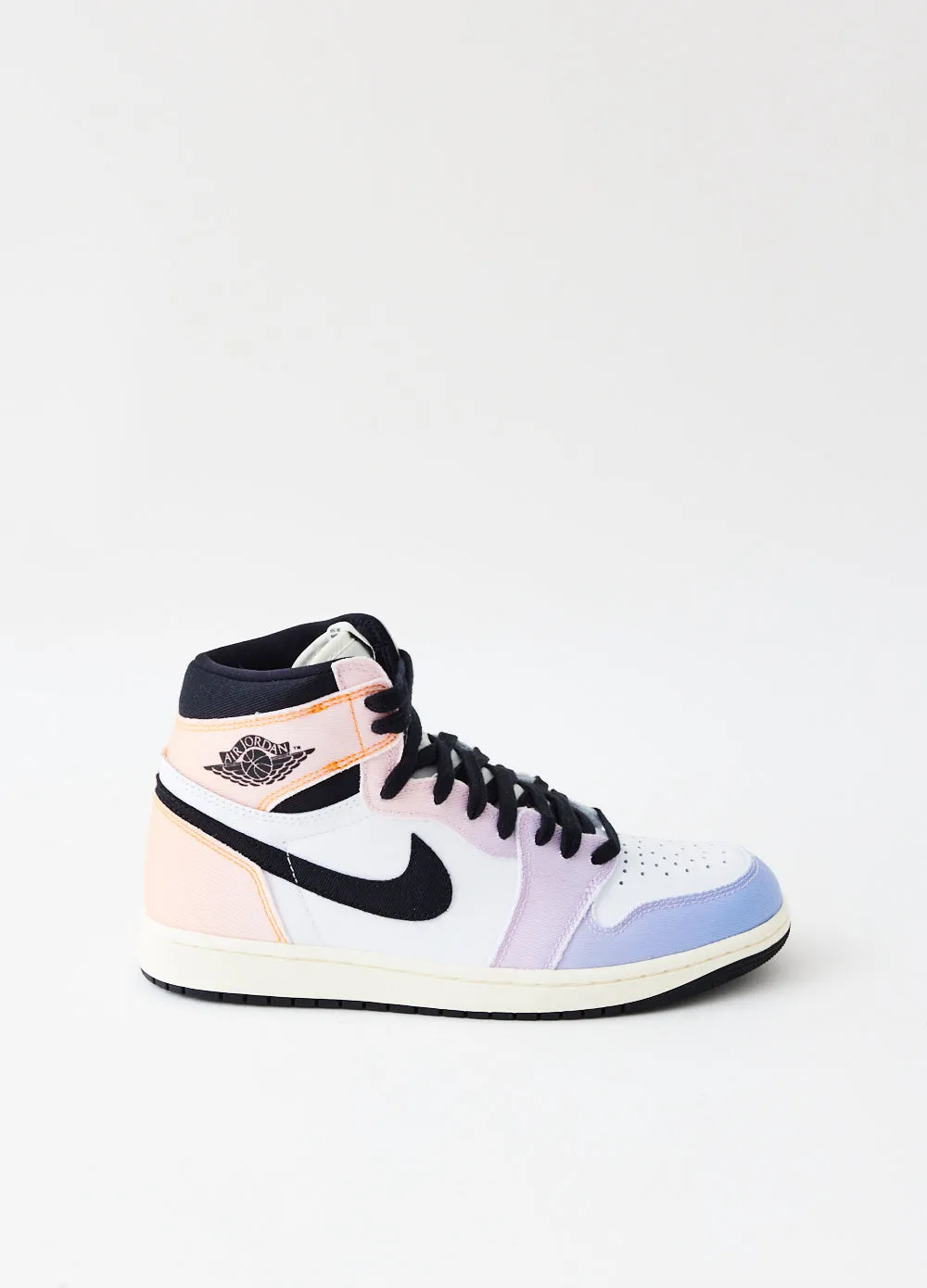 Air Jordan 1 Retro High 'Skyline' Sneakers