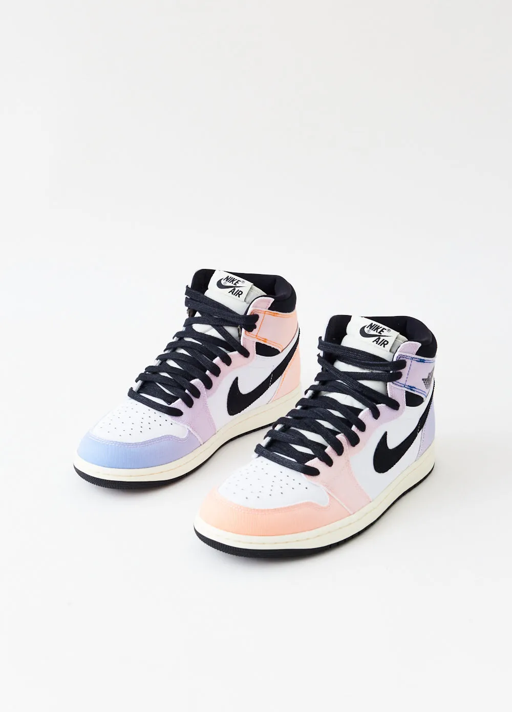 Air Jordan 1 Retro High 'Skyline' Sneakers