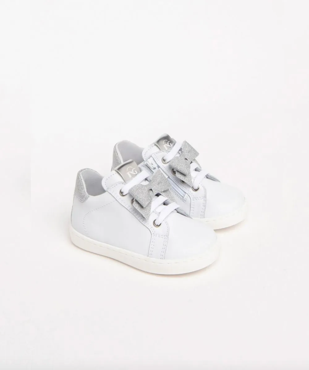 NERO GIARDINI KIDS LEATHER TRAINERS BOW TIE WHITE