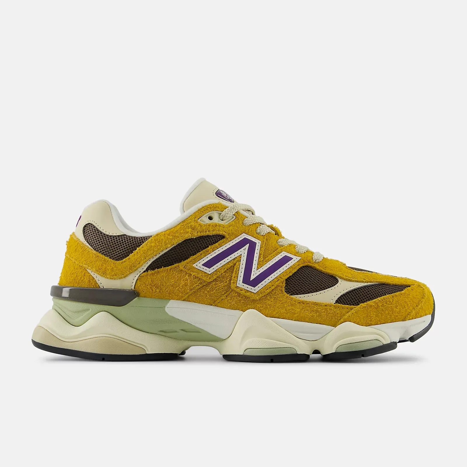 New Balance - 9060 ~ Butterscotch