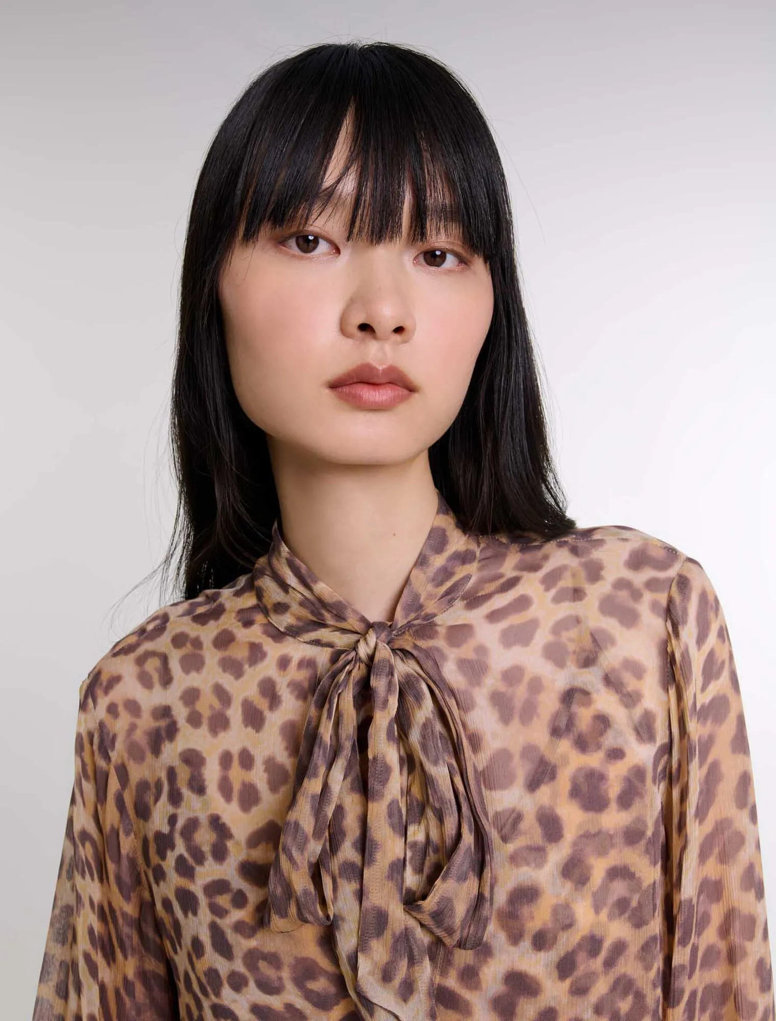 Patterned pussy bow shirt