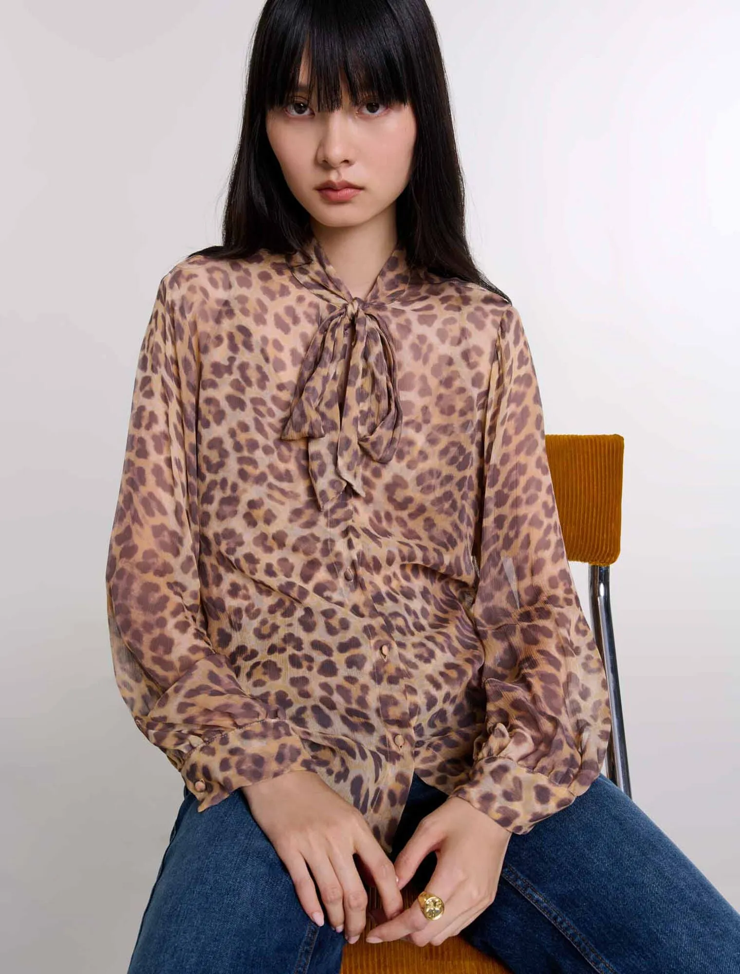 Patterned pussy bow shirt