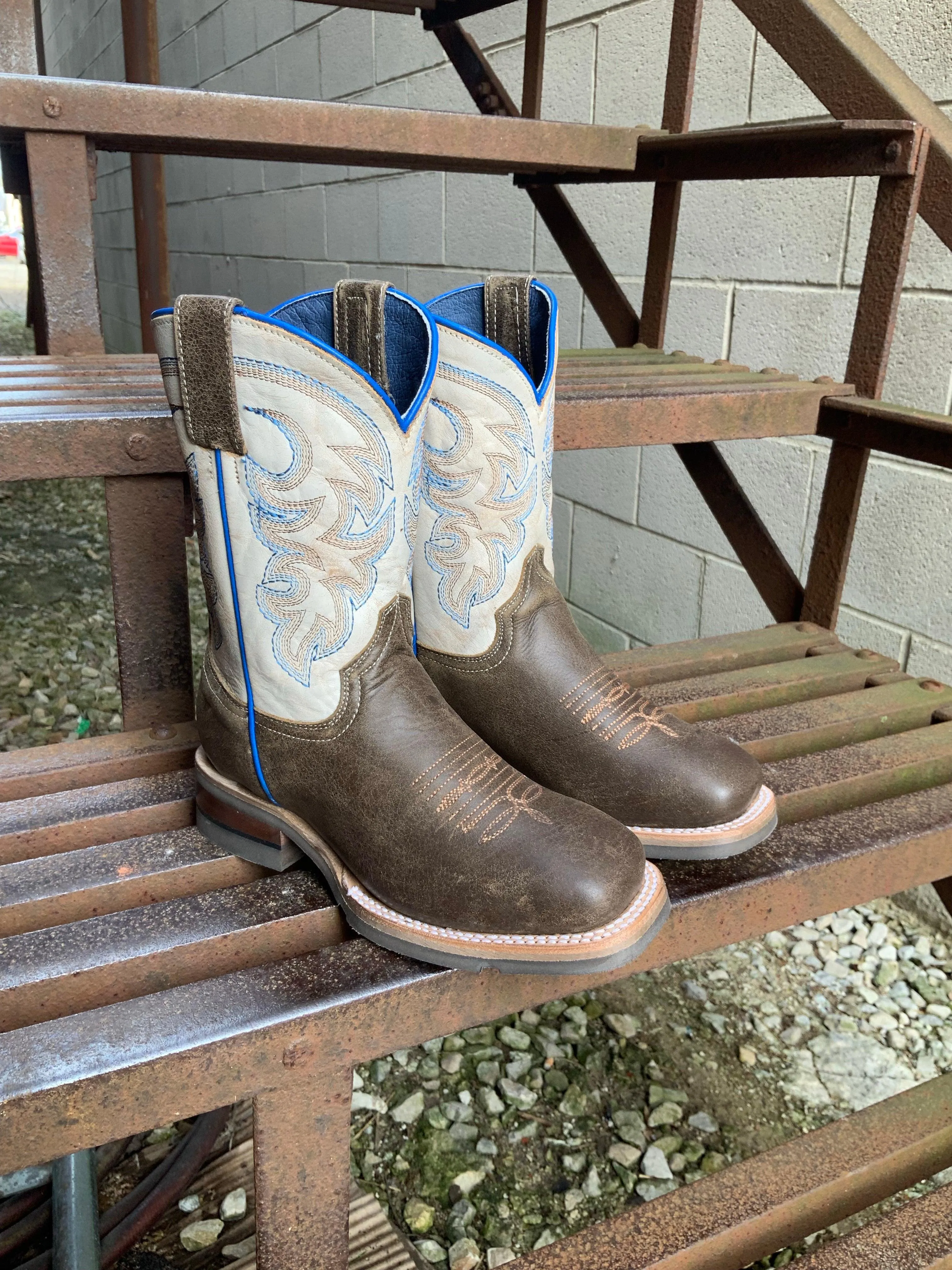 Roper Boy's Child and Youth Vintage Brown Square Toe Cowboy Boots 7019-8246