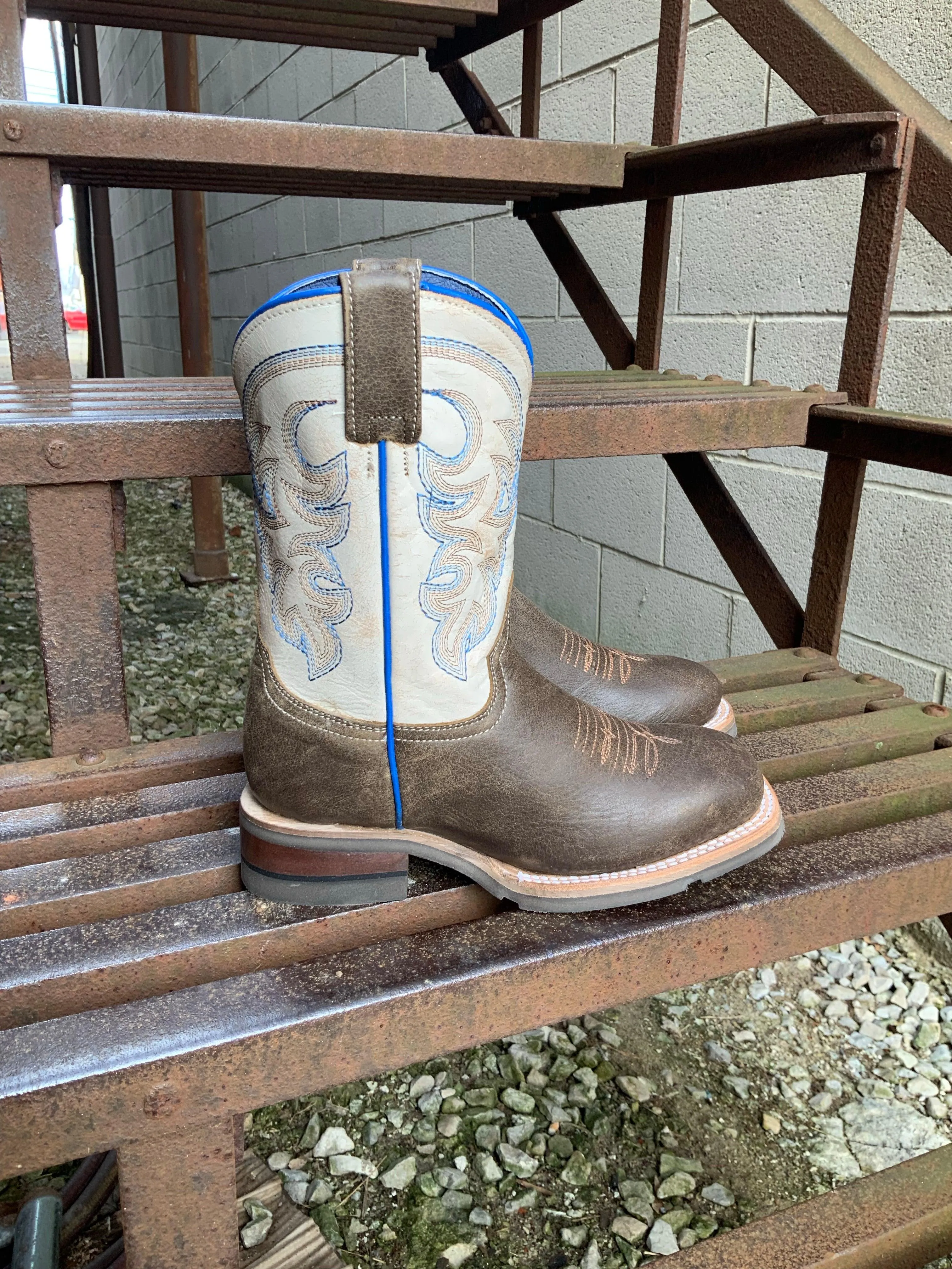 Roper Boy's Child and Youth Vintage Brown Square Toe Cowboy Boots 7019-8246