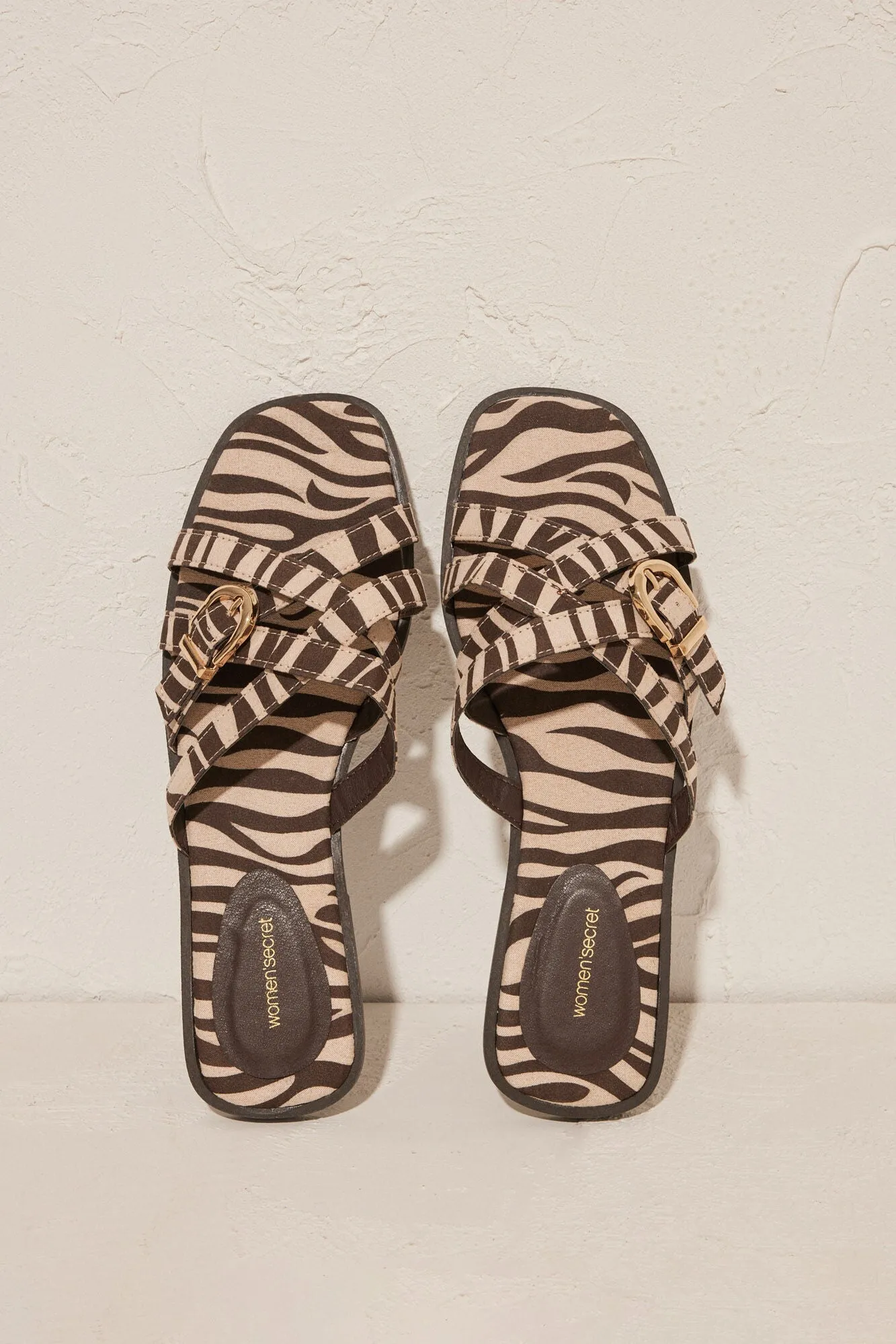 ZeBras flat sandals